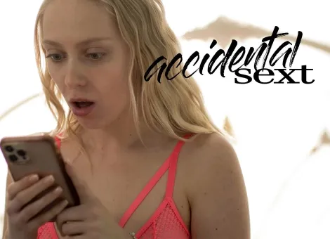 MissaX – Accidental Sext – Braylin Bailey, Clarke Kent