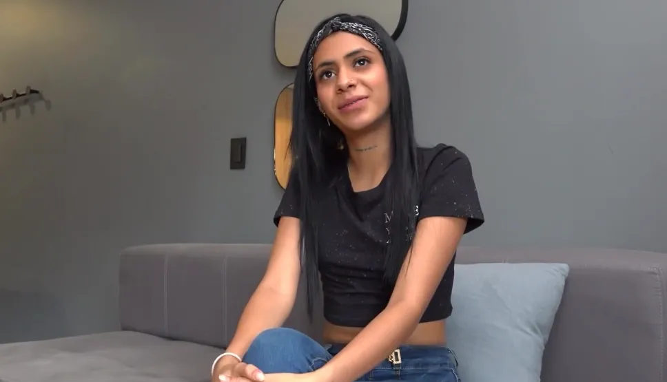 Latina Casting – Latina Hoe Cant Focus On The Interview And Keeps Staring At My Dick – Cloe Violeta