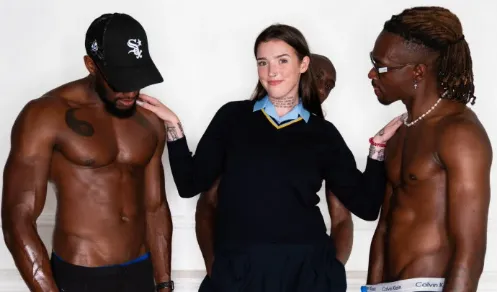 ManyVids – Gangbang With 3 BBCs In My Uniform – Amyyyoxxo