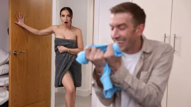 Brazzers – The Pervy Pal – Melissa Stratton, Danny D – Brazzers Exxtra