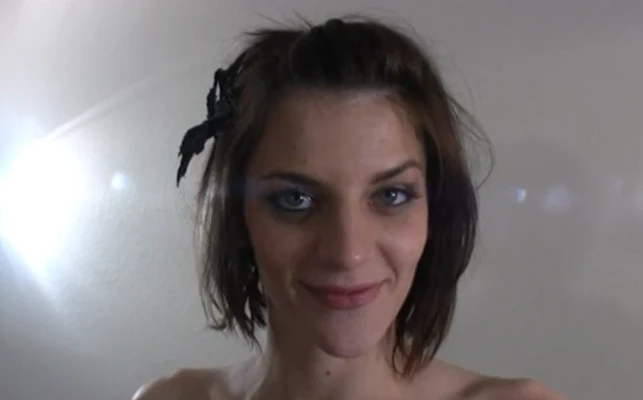 Backroom Casting Couch – 049 – Heather