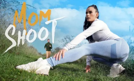 Mylf – Pulling More Than Hamstrings – Lexi Dona – Mom Shoot